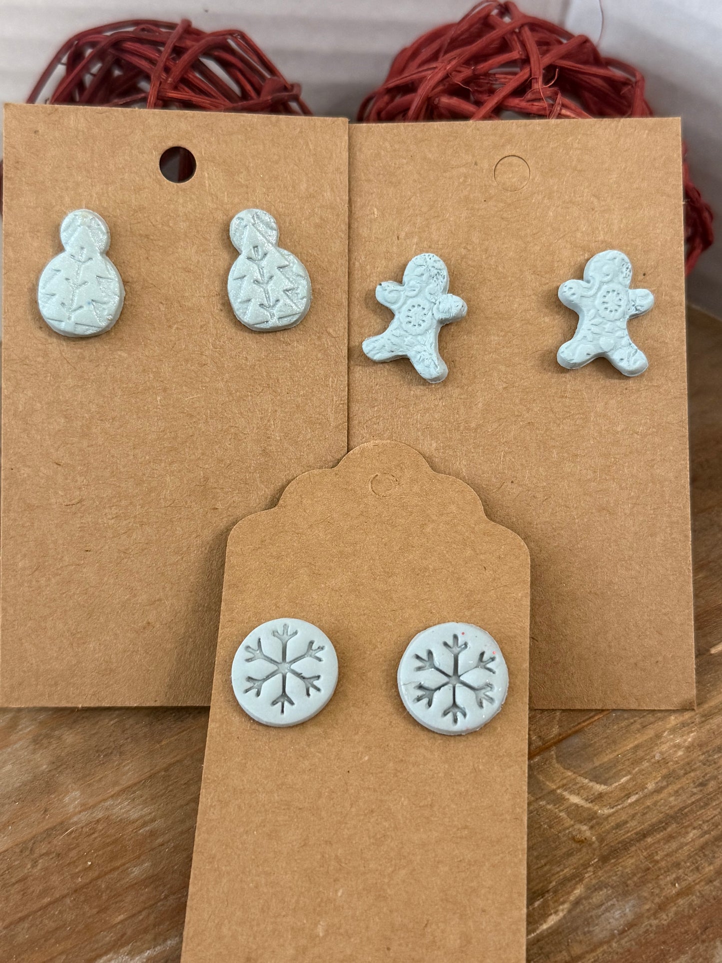 Surprise Small Stud 2 Pack